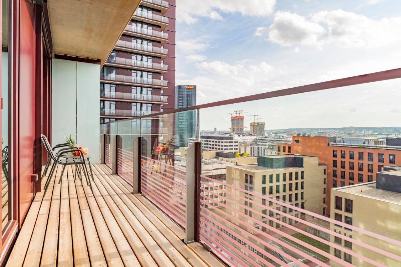 Apartment Triiiple Tower Dream With Rooftop-summer-pool