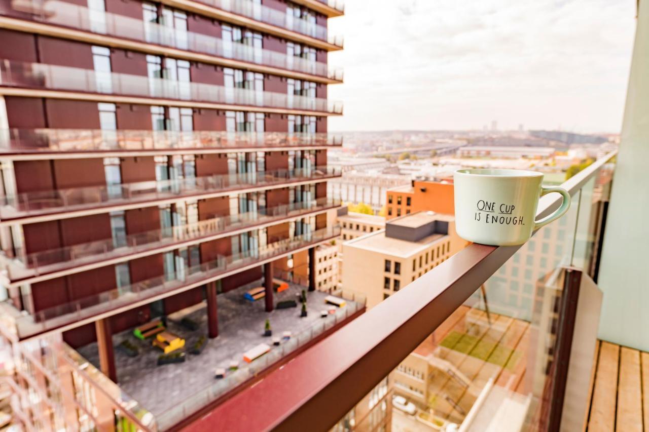 Triiiple Tower Dream With Rooftop-summer-pool Apartment