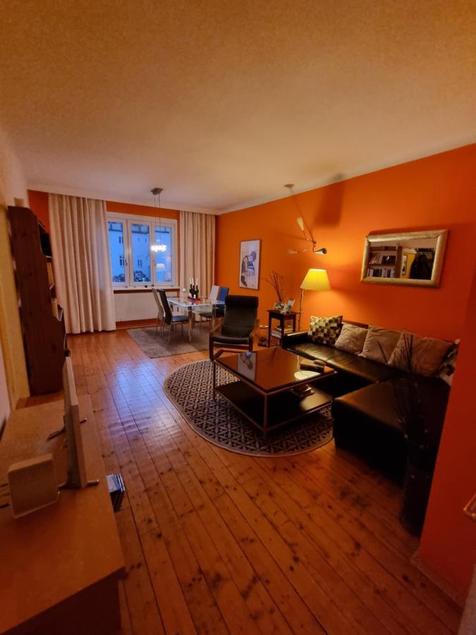 Center,private Zimmer, ! *