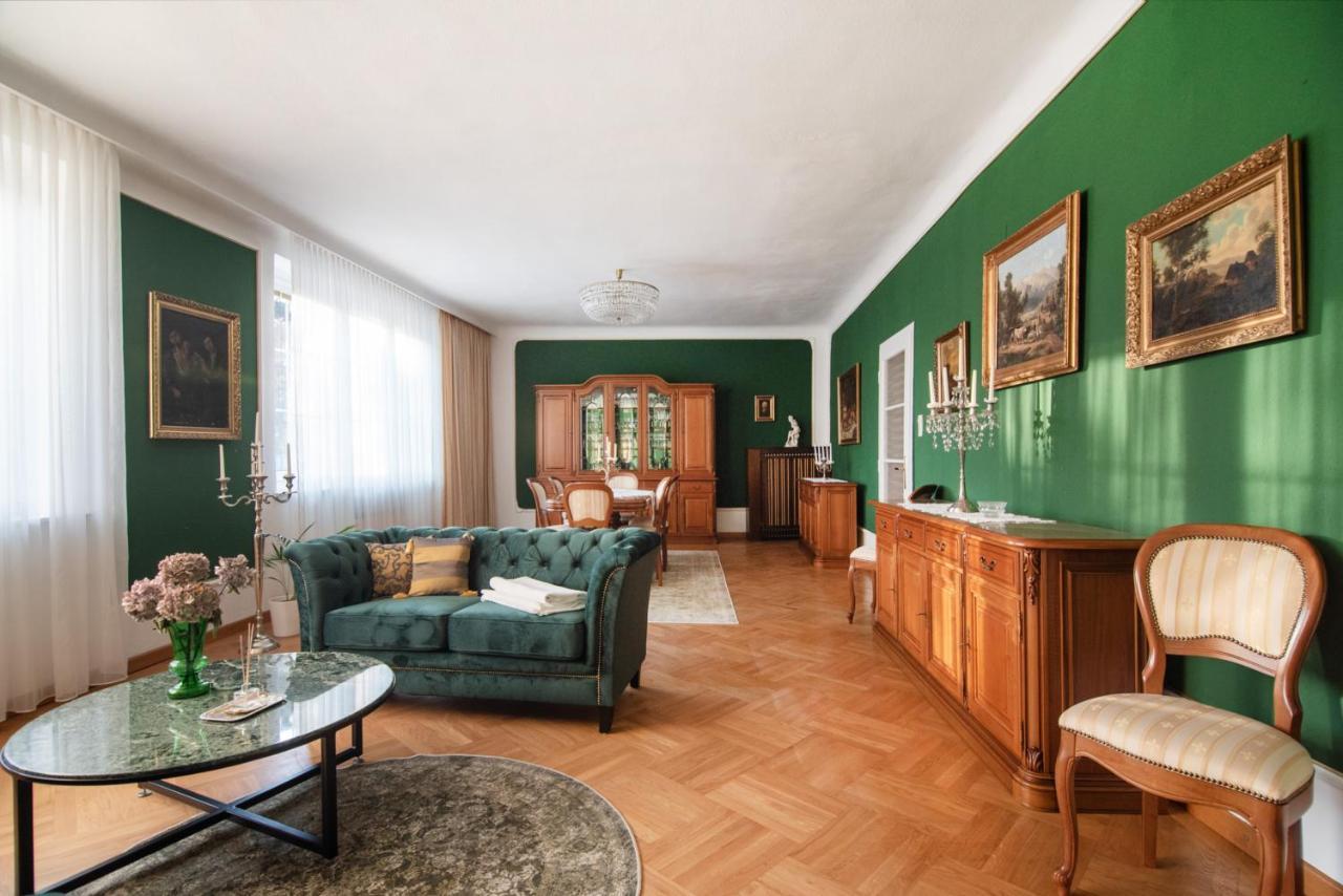 Renoviertes Mit Garten In Ruhelage *