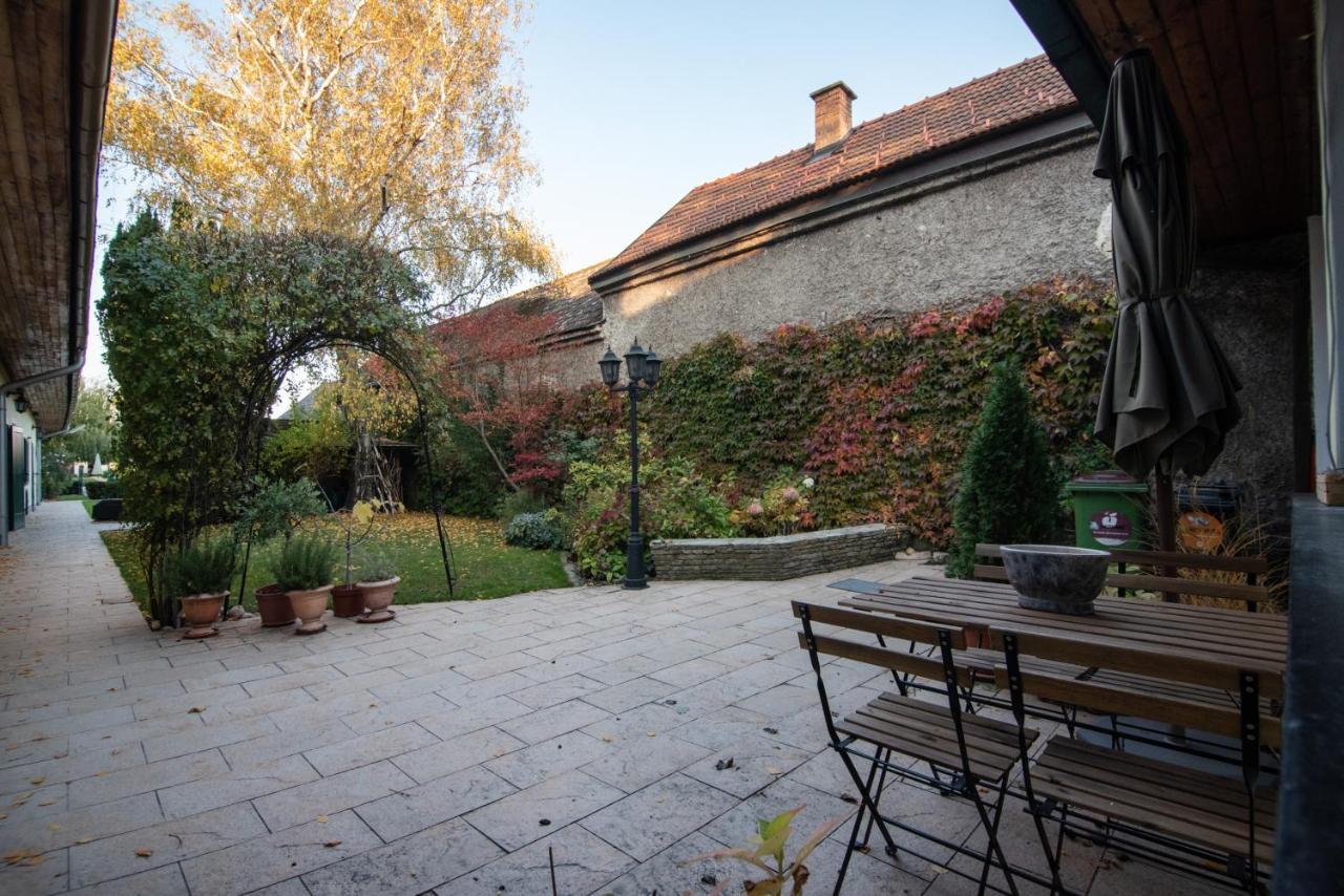 Apartment Renoviertes Mit Garten In Ruhelage