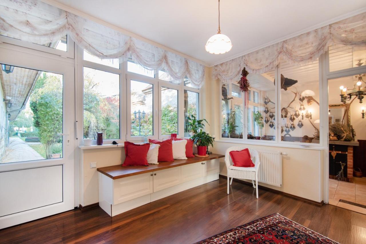 Renoviertes Mit Garten In Ruhelage Vienna