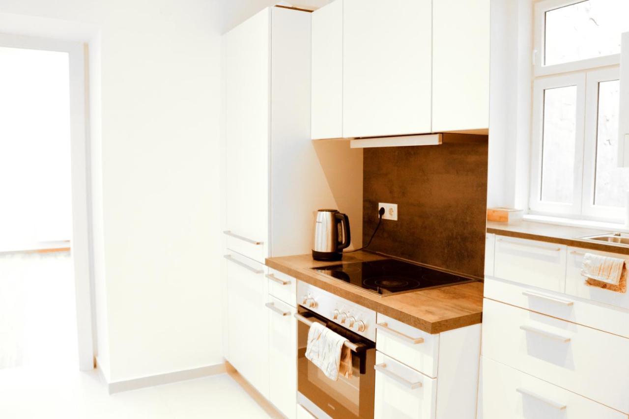 Sunny 10 Min Away From Stephansplatz! Apartment Wien