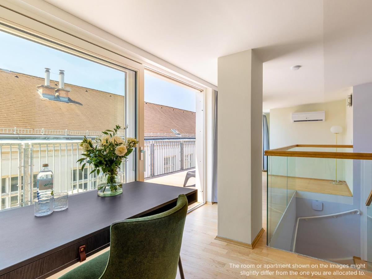 Aparthotel Numa Strauss 3*
