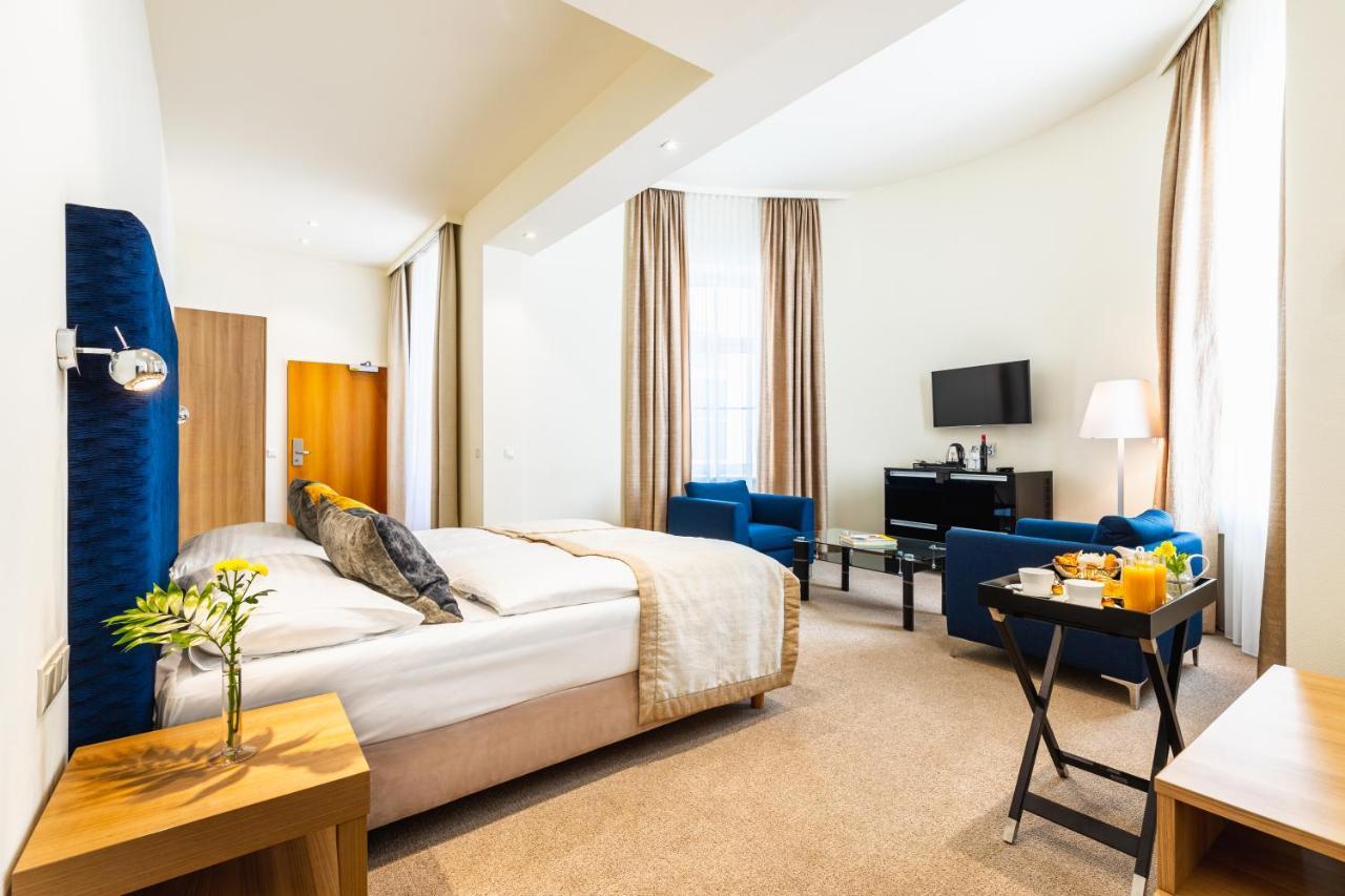 Aparthotel Hilight 4*