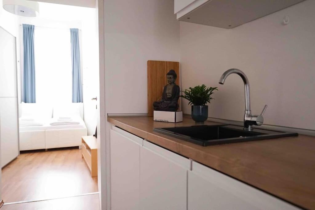 Apartment Modern Living In Center - Fully Equipped
