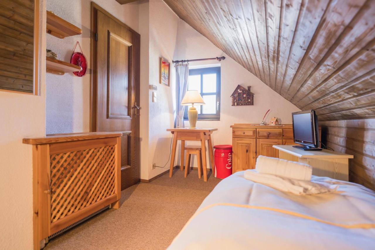 Holiday home Knusperhauschen With Pool *