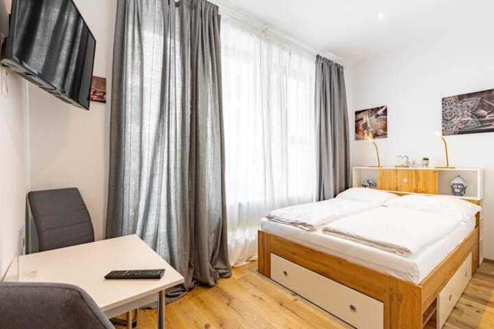 Budget West With Shared Kitchen Vienna