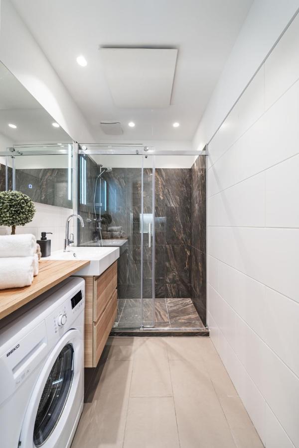 Zeus Design Apartment *