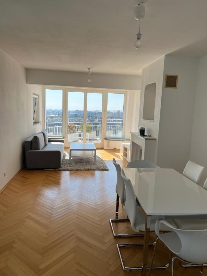 Mit Blick Uber 1160 Apartment Vienna