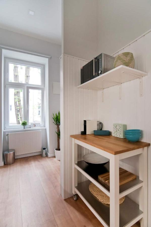 ⍟luxurious And Bright⍟ 5 Min Walk To City Center Apartment