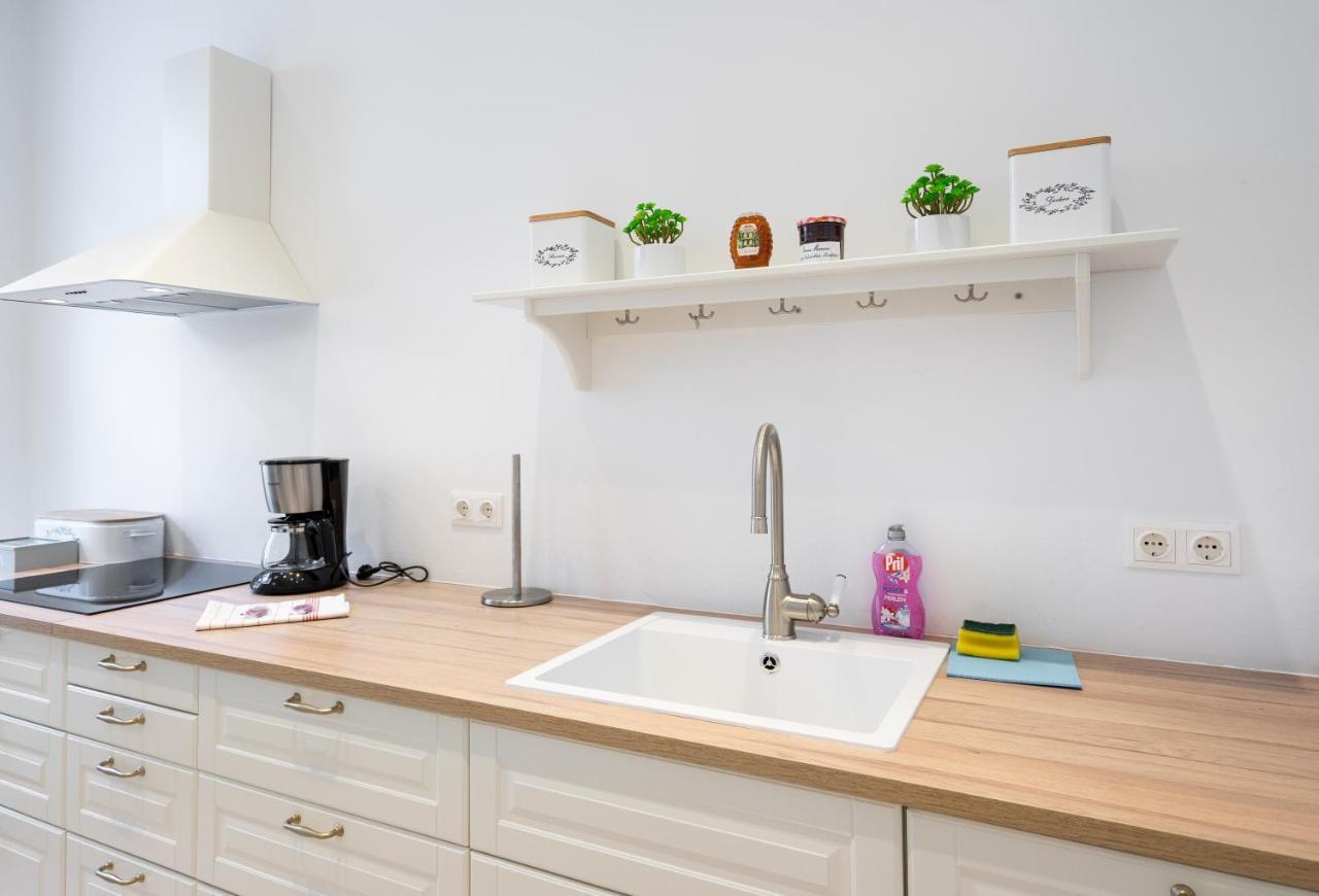 Apartment Modernes Im Charmanten Viertel