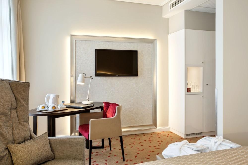 Hotel Rathauspark Wien, A Member Of Radisson Individuals 4*