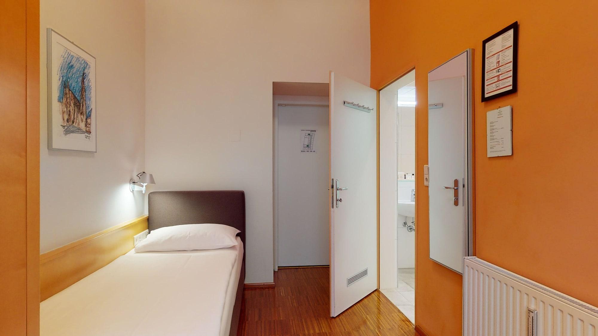 Post Hotel 3*