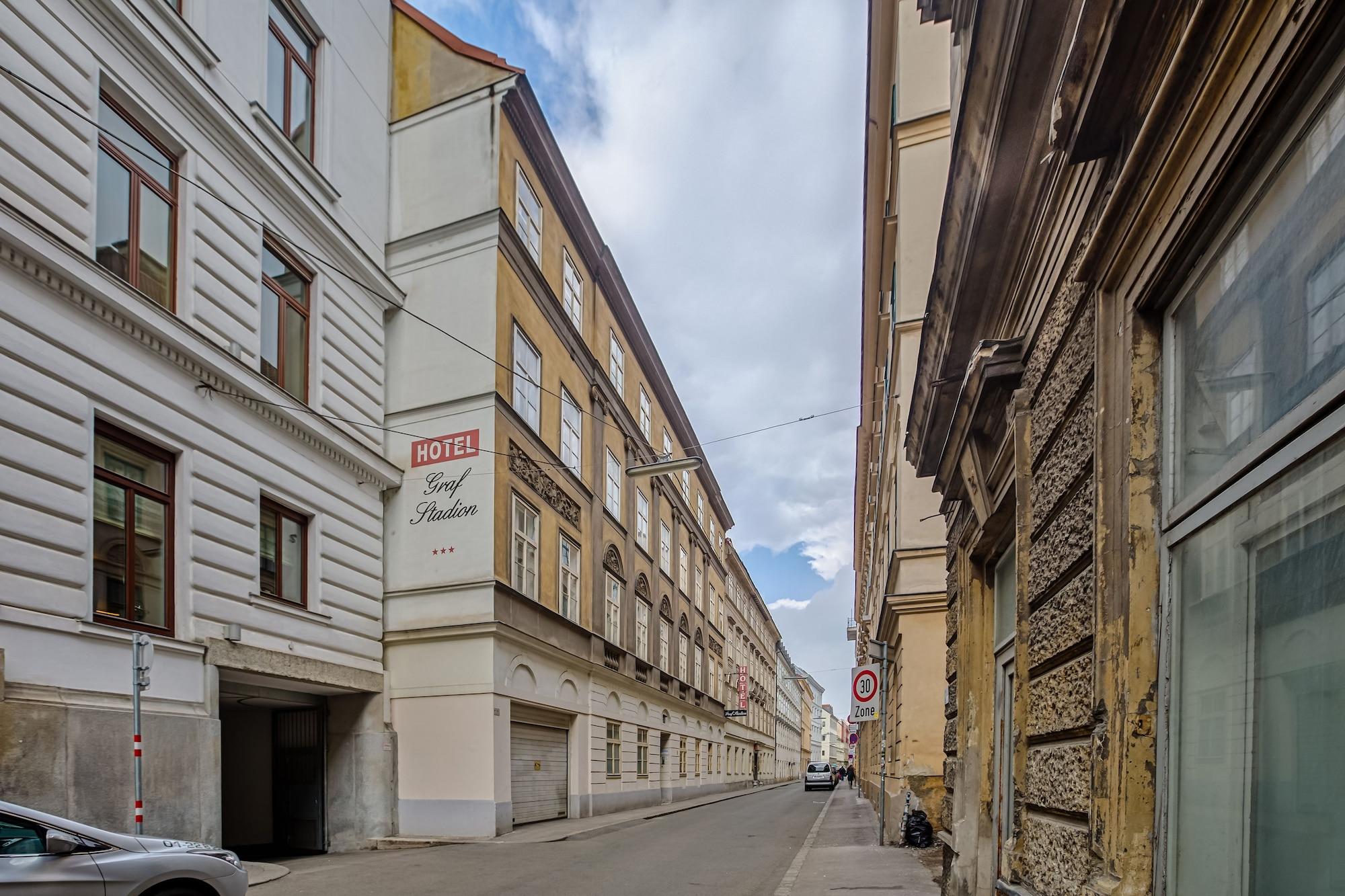 Hotel Graf Stadion Vienna