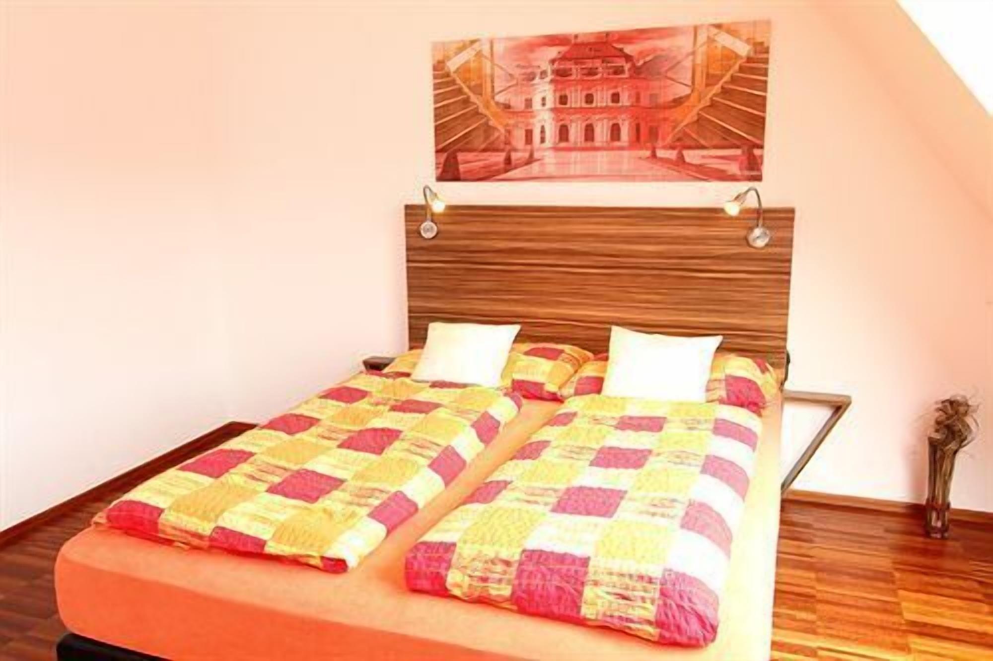 Royal Living 4* Vienna