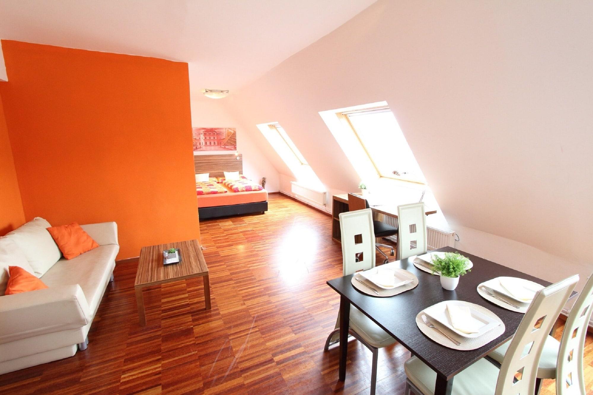 Aparthotel Royal Living 4*