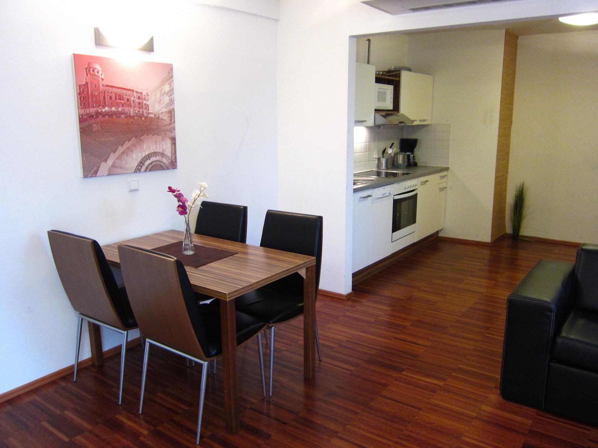 Aparthotel Royal Living