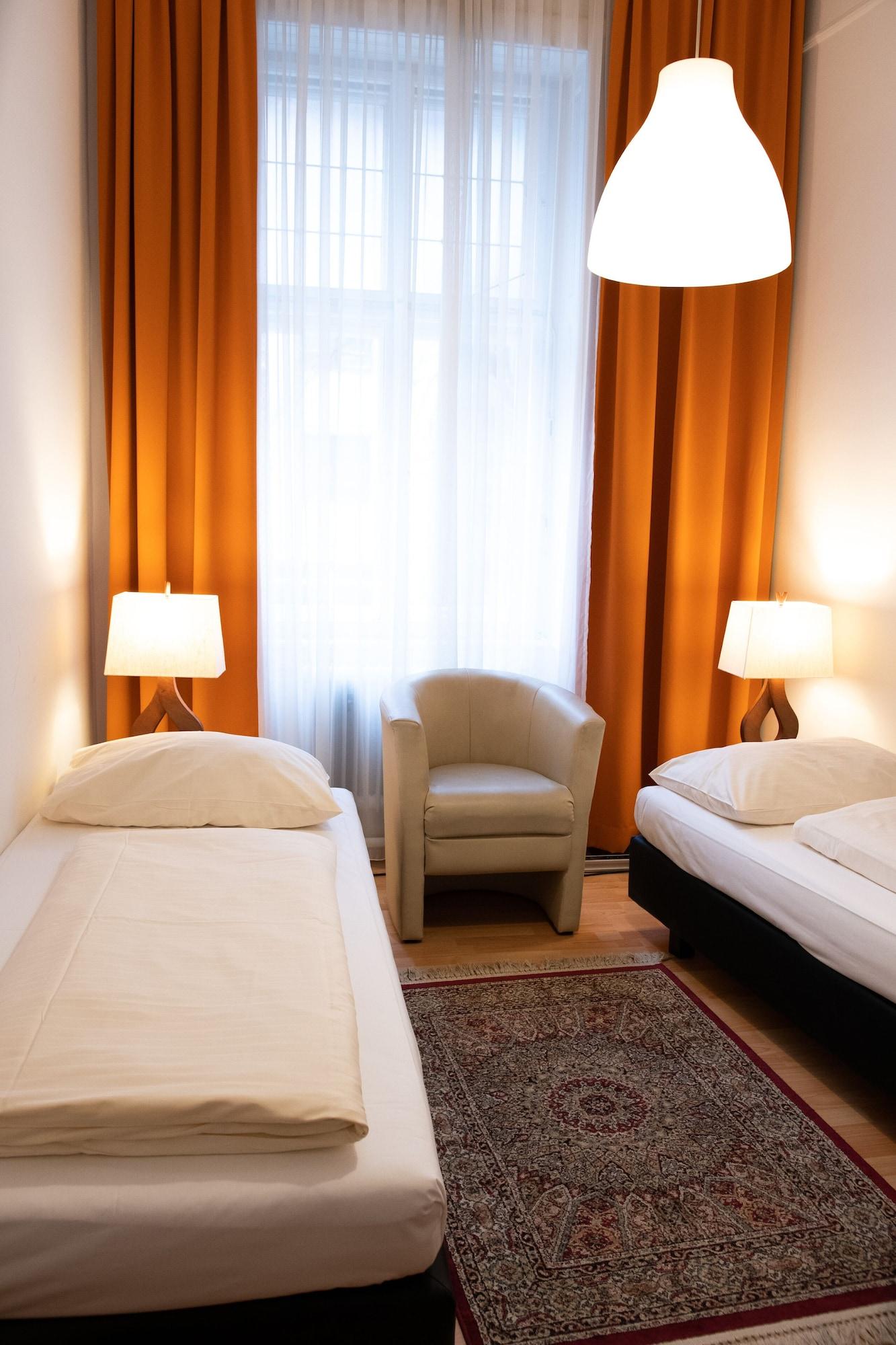 Bed & Breakfast Mariahilf 3*