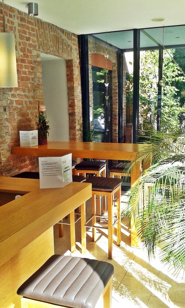 Fabrik Hotel 3*