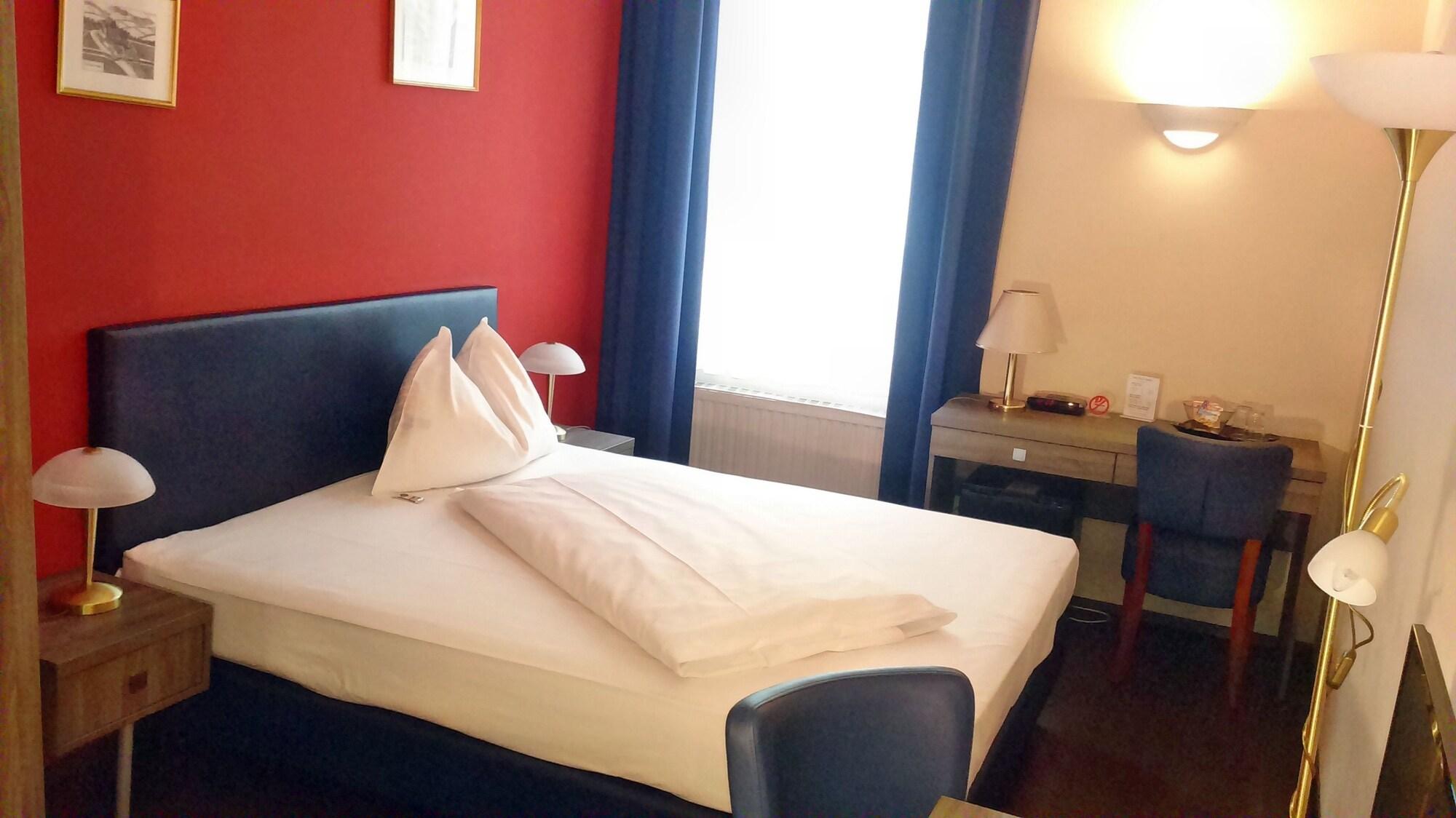 Excellence Hotel