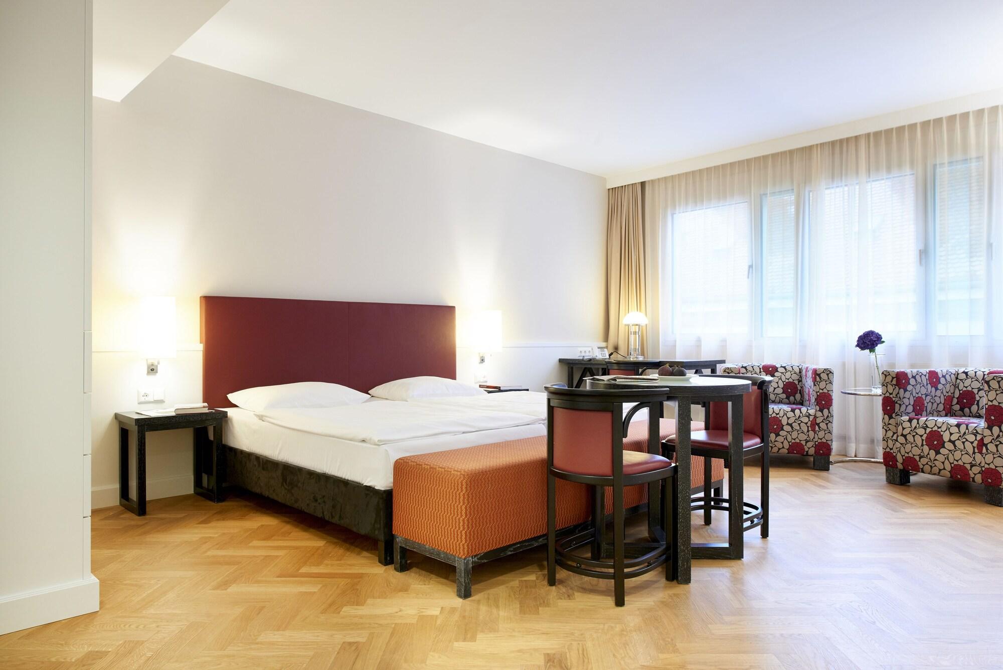 Singerstrasse 21-25 350m Next To St Stephen's Square 4*