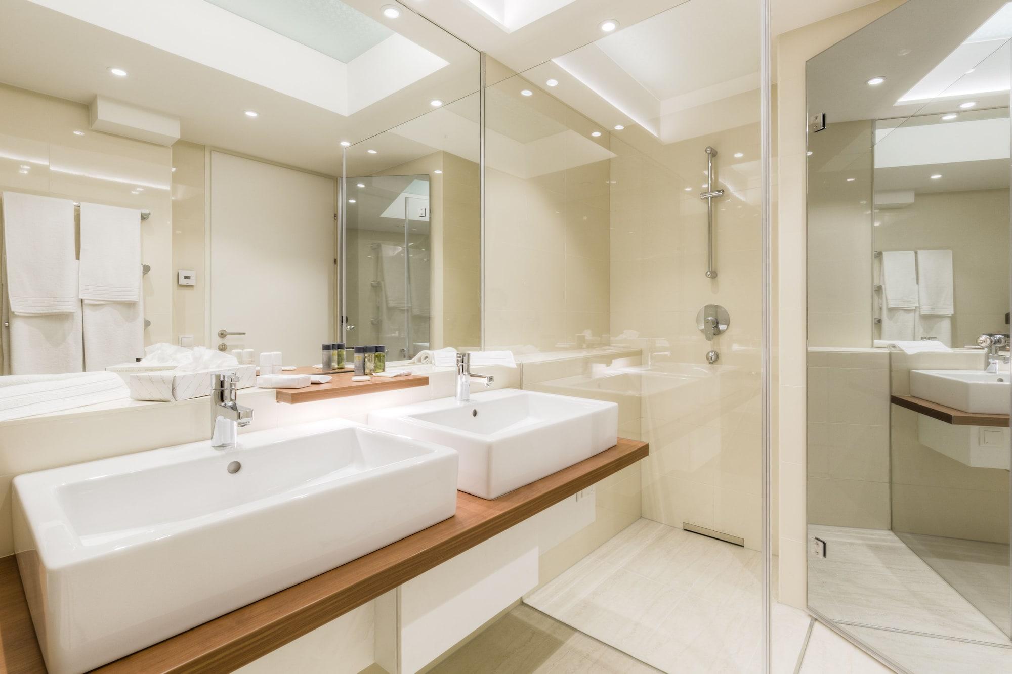 Vienna Grand Apartments Danube *