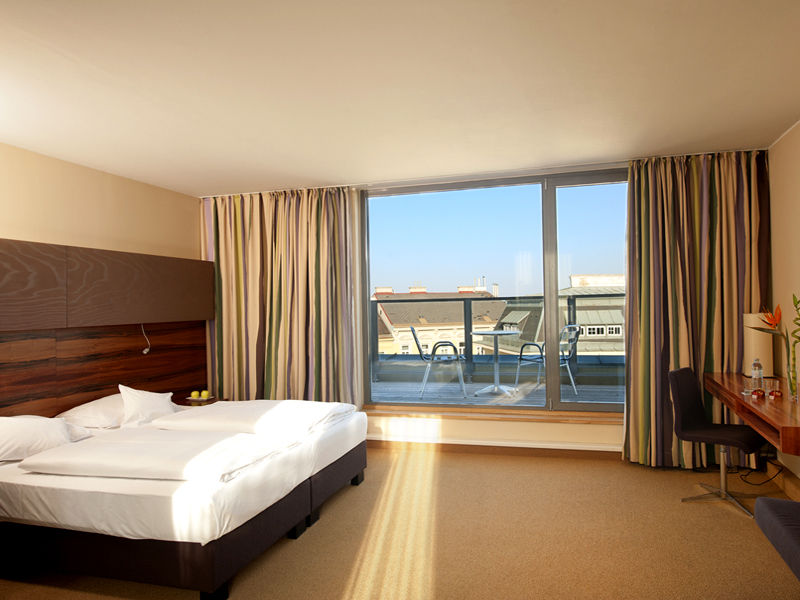 Eurostars Embassy Hotel 4*