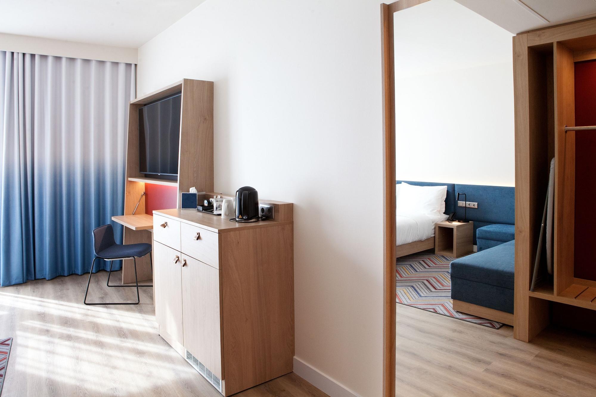 Hampton By Hilton Messe 3*