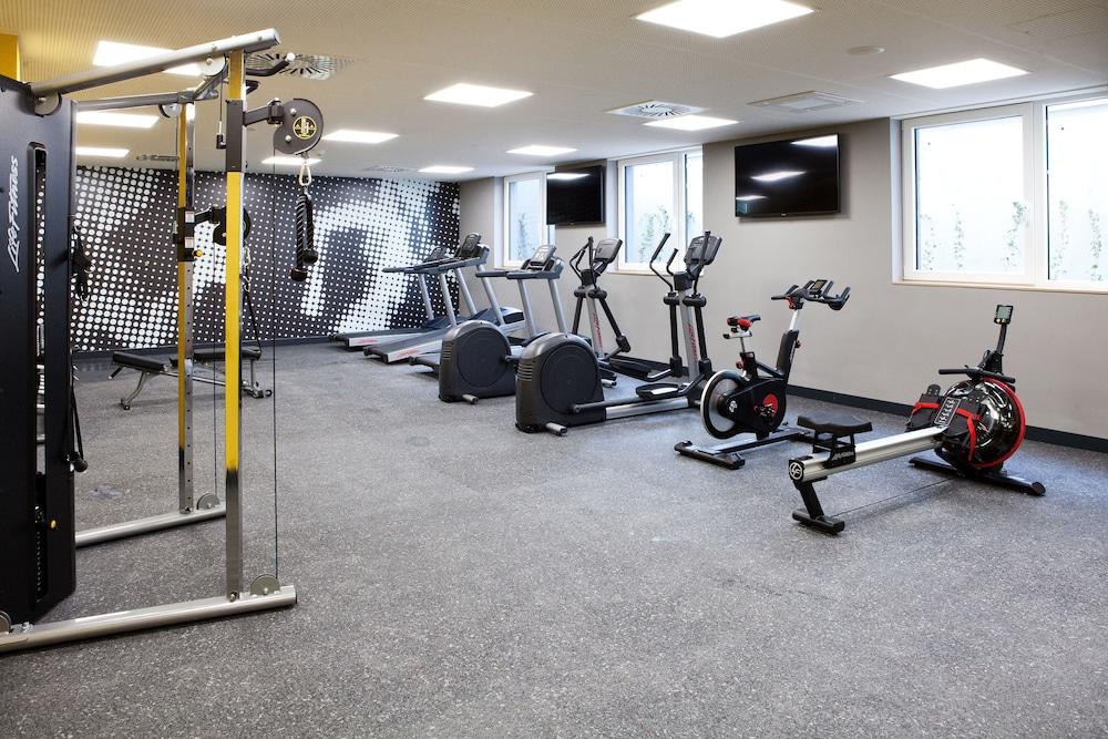 Hampton By Hilton Messe 3*