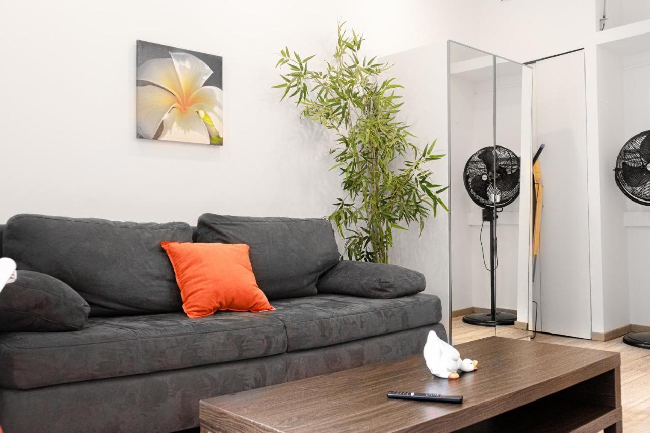 Fullfilling 3br Shared With Pleasing Patio * Vienna