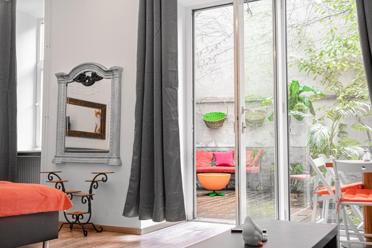 Fullfilling 3br Shared With Pleasing Patio * Vienna