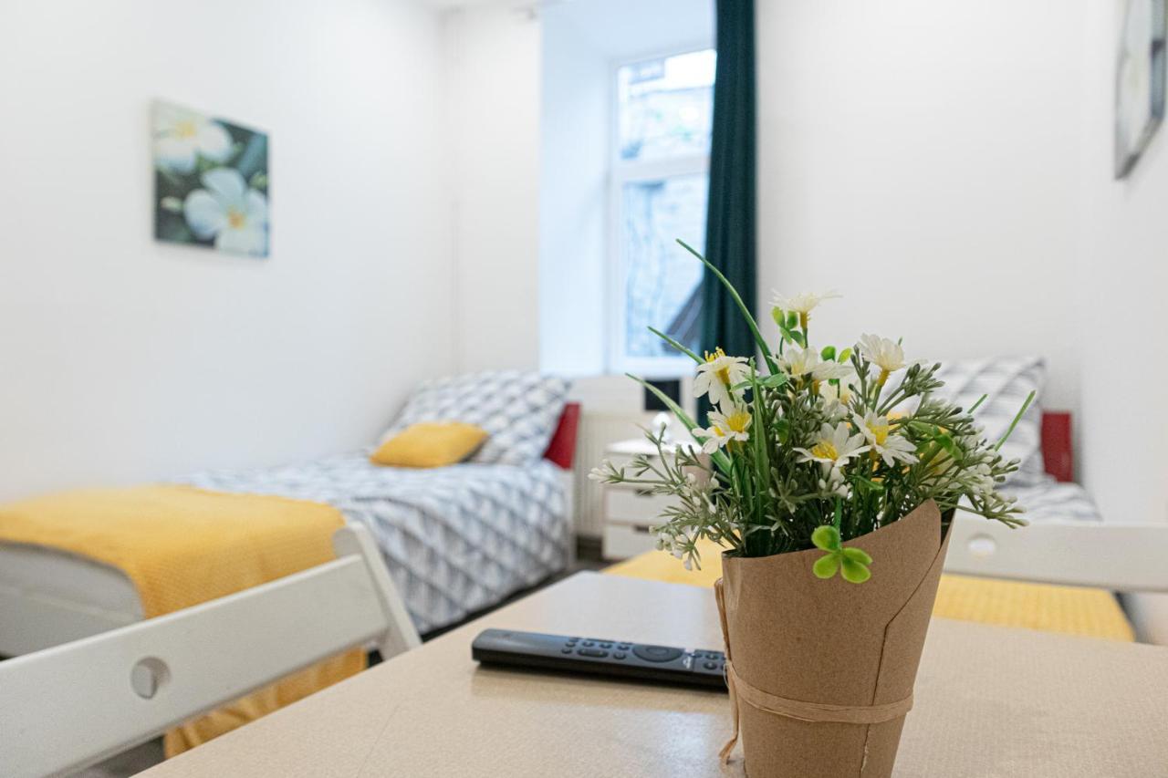 Fullfilling 3br Shared With Pleasing Patio * Vienna