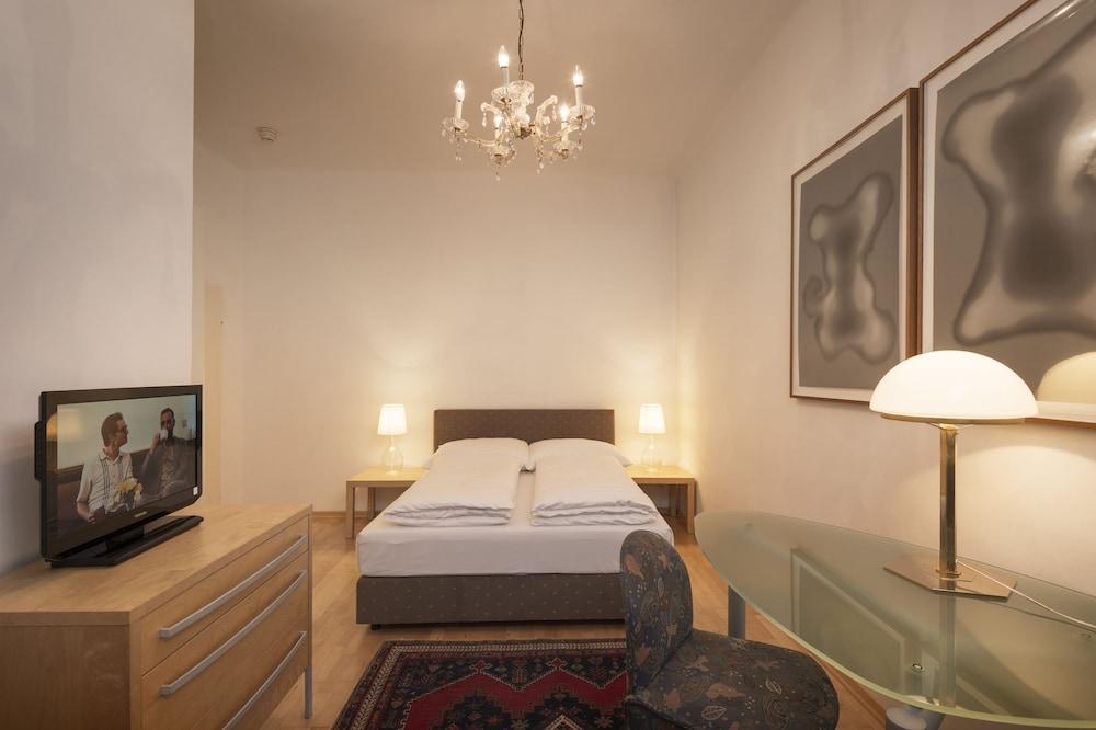 Kunsthof Hotel 3*
