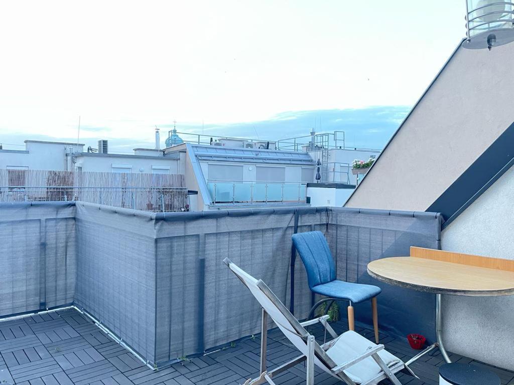 Privatunterkunft Rooftop With Terrace. Wien