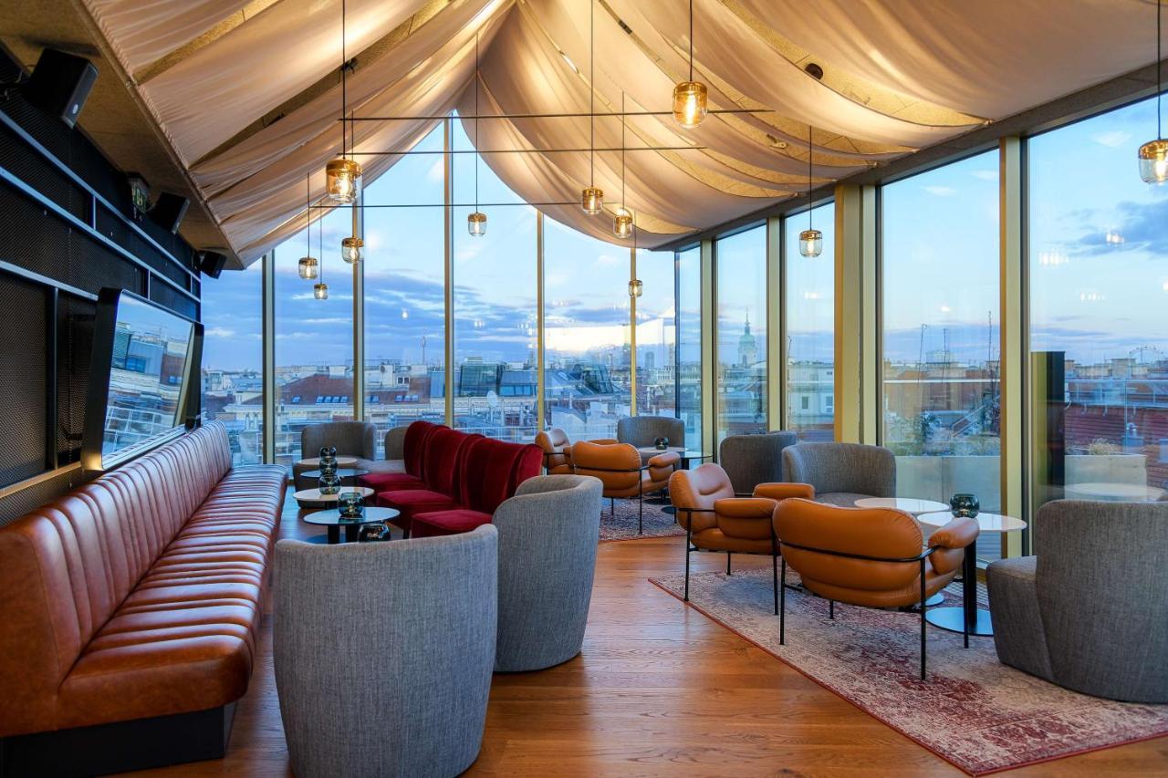 Radisson Red Hotel, Hotel 4*