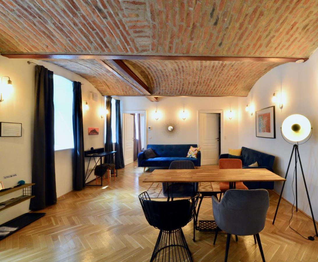 Your Stylish Basement Loft Close To Schonbrunn Vienna