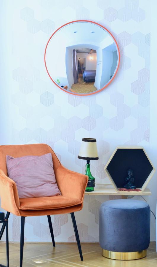 Your Stylish Basement Loft Close To Schonbrunn Apartment Vienna