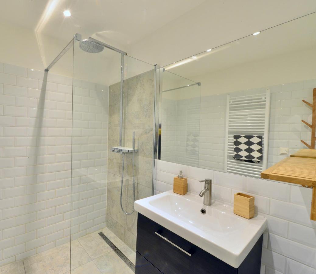 Apartment Your Stylish Basement Loft Close To Schonbrunn *