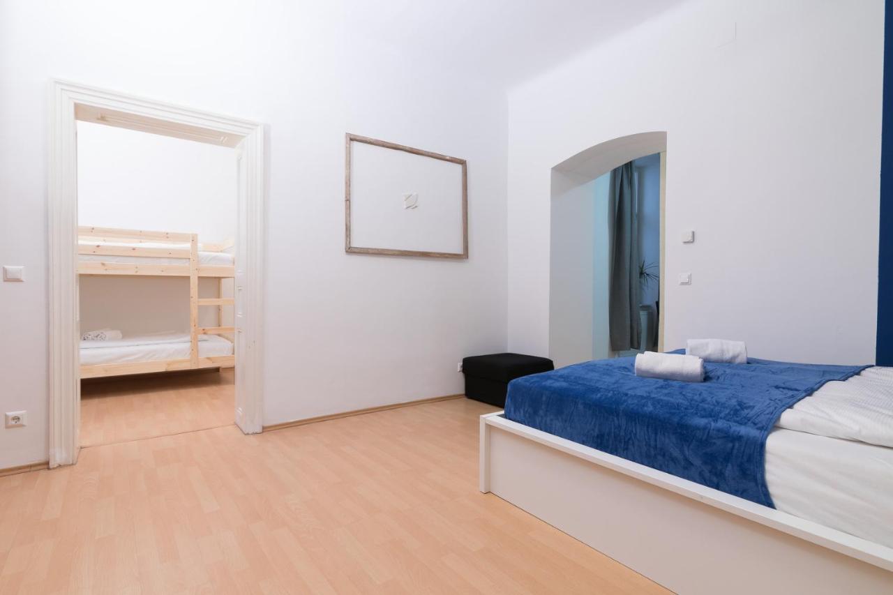 Spacious 2 Bedrooms In 4th District Near Karlskirche