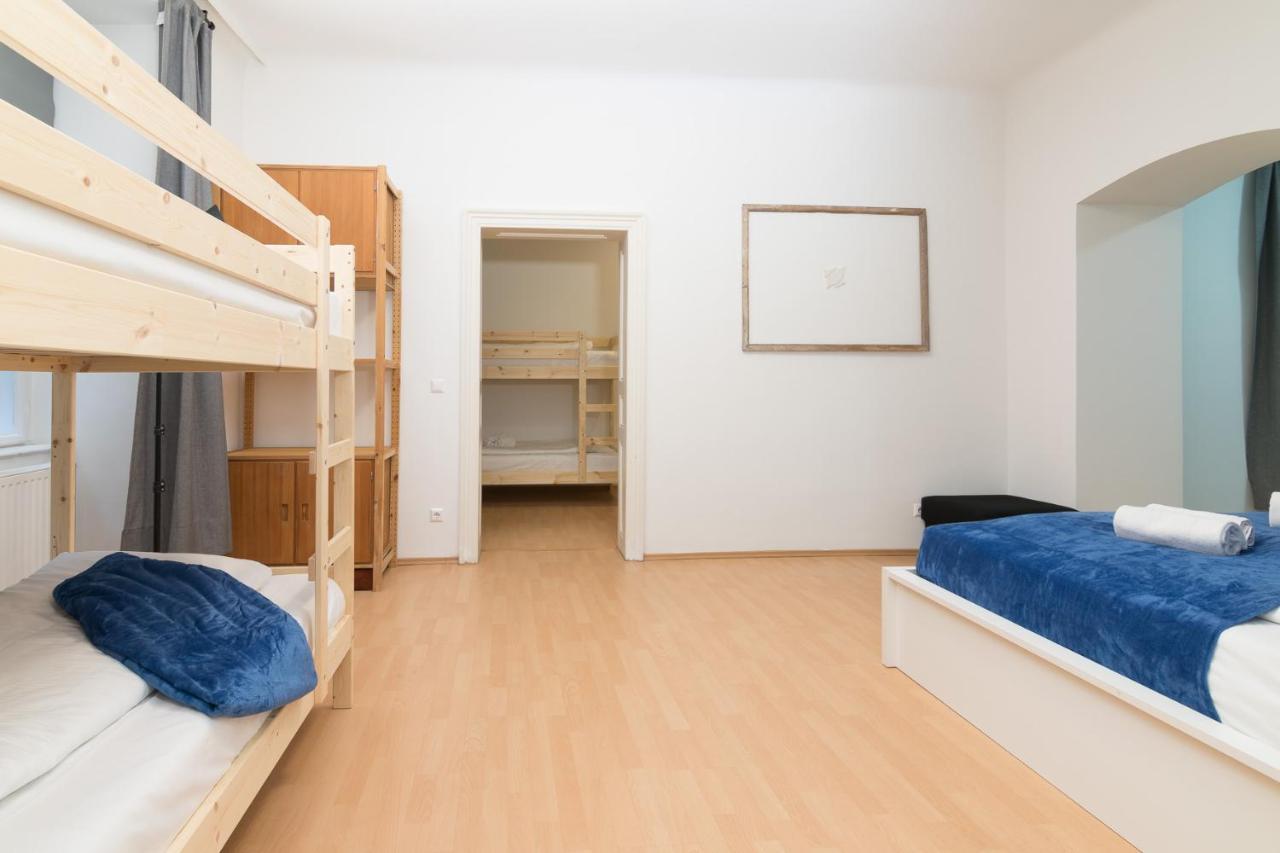 Spacious 2 Bedrooms In 4th District Near Karlskirche Apartment *