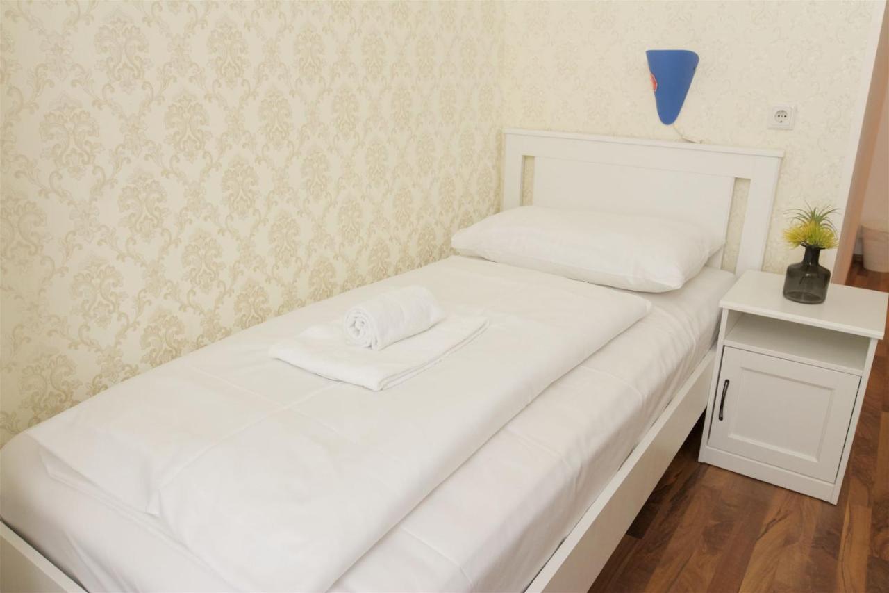 Arpi Bed & Breakfast 3*