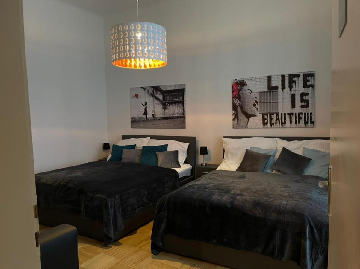 Central, 5 Min Walk To U4 Friedensbruecke Viena