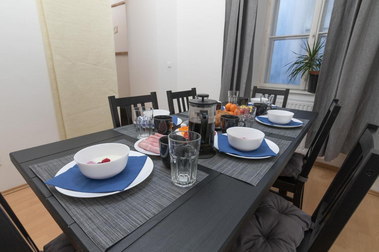 Spacious 2 Bedrooms In 4th District Near Karlskirche * Vienna