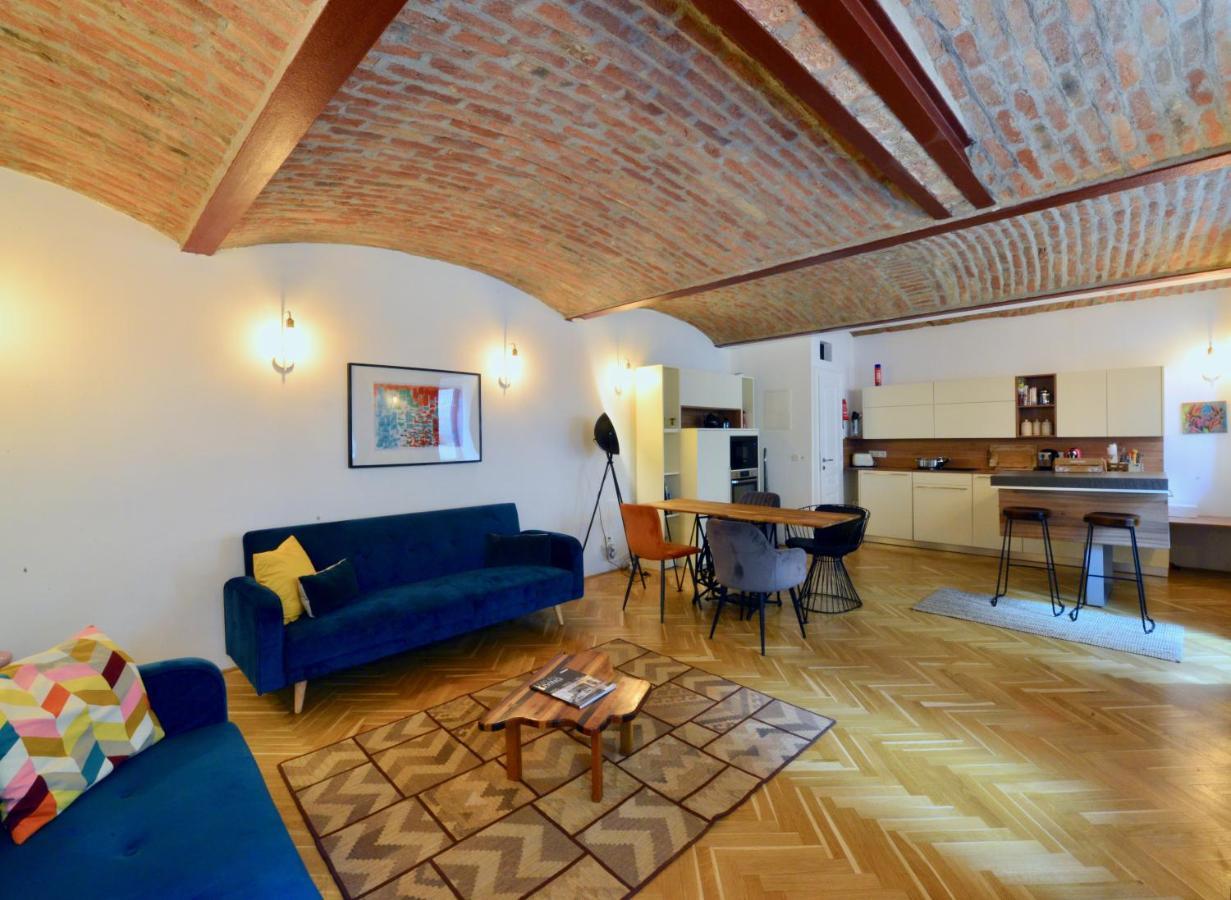 Your Stylish Basement Loft Close To Schonbrunn Vienna
