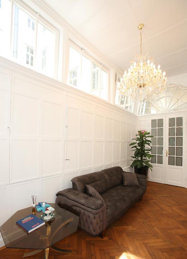 Opera Apartment Vienna