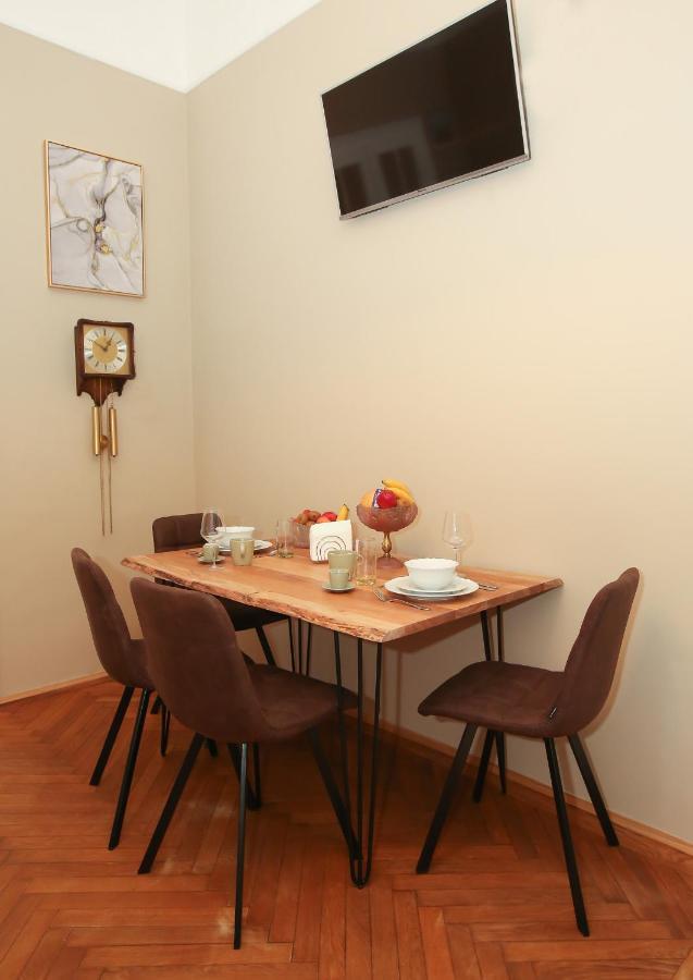 Opera Apartment