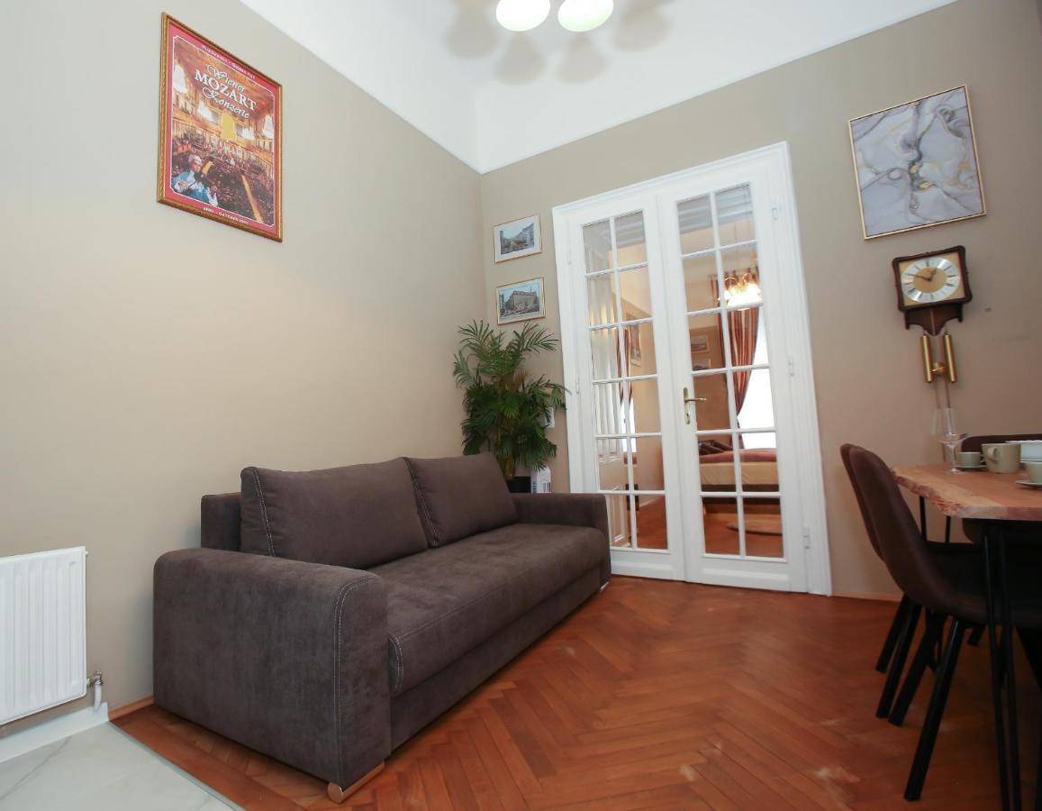 Apartment Opera Vienna