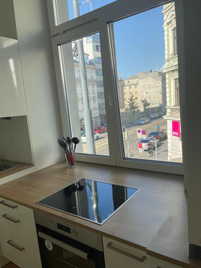 Raimond Apartment *