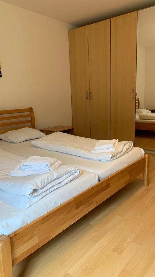 Apartment Modern Flat Incl Parking, Near Metro U1 *